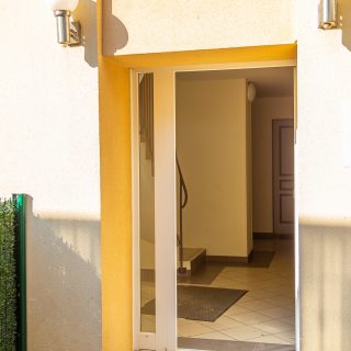 Photographie immobilière – Entrée de l’immeuble