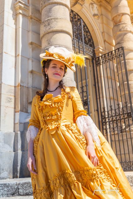 "Melly" (@mellyswardrobe) dans le Château de Vaux-le-Vicomte